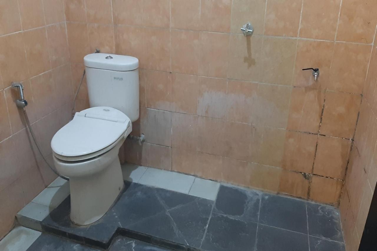 Spot On 92466 Adam Kost Syariahnearwisata Jembatan Barito Otel Banjarmasin  Dış mekan fotoğraf